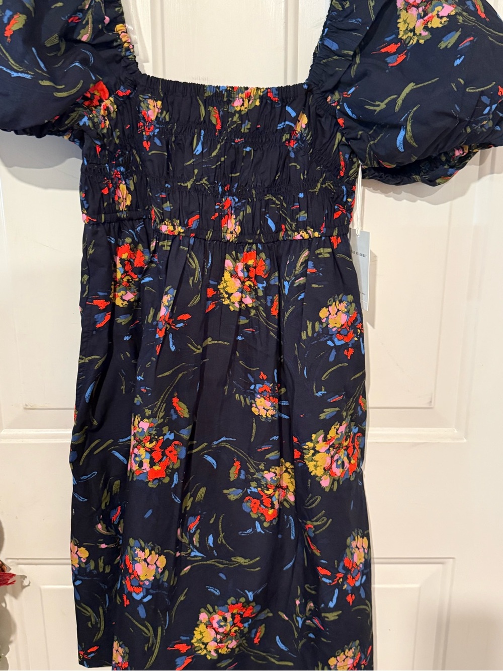 Ladies XS Navy Floral Puff-Sleeve Dress FREE ASSEMBLY new with tags